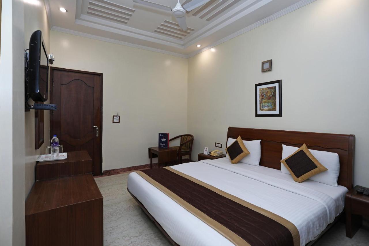 Hotel Suncity Delhi  Exteriör bild